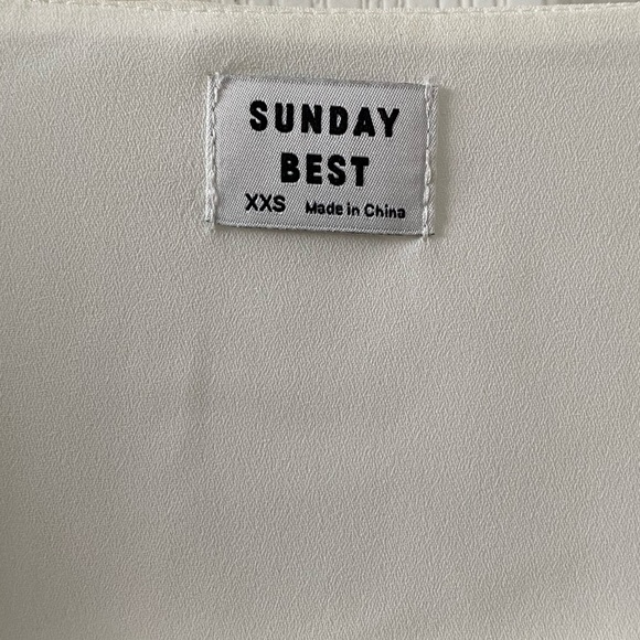 Sunday Best White Cropped Blouse (Size: XXS) - Picture 3 of 13